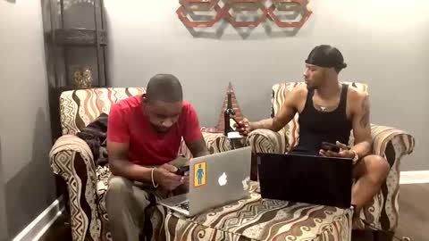 Snapshot of laxleabonxxx chatting on November 11, 12:10 am Lax online show from November 11, 12:10 am