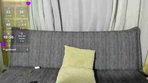 Snapshot of lay_lah chatting on July 9, 11:20 pm laylaah online show from July 9, 11:20 pm