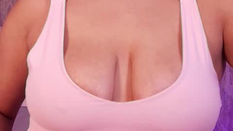 Snapshot of lay_madison chatting on November 21, 7:23 pm Lay Madison online show from November 21, 7:23 pm