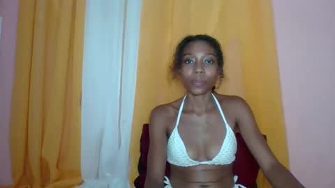 Snapshot of layannek chatting on May 14, 5:42 pm layannek online show from May 14, 5:42 pm