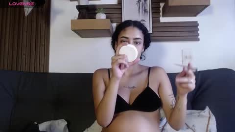 Layla online show from February 20, 6:41 pm