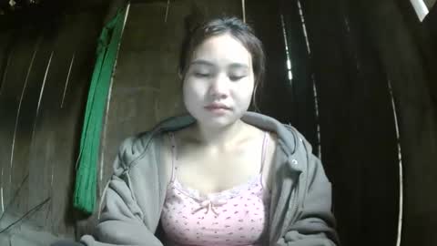 Snapshot of layla_999 chatting on May 2, 5:01 am layla_999 online show from May 2, 5:01 am