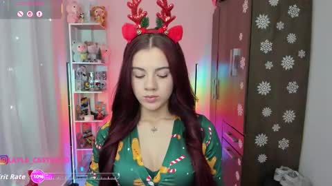 Layla online show from November 18, 2:54 pm