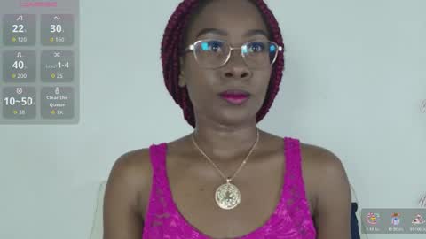 layla online show from March 3, 12:11 pm