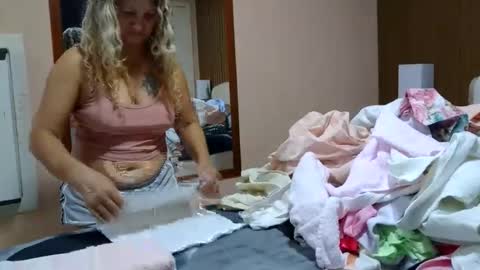 kelly online show from March 30, 11:06 pm