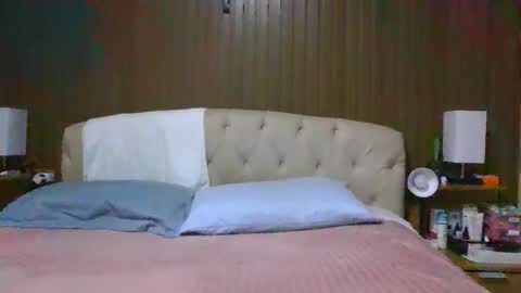 kelly online show from April 14, 11:55 pm