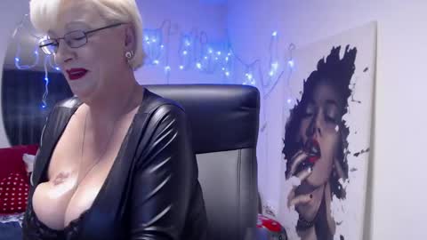 Snapshot of laylamadisonx chatting on December 25, 5:58 pm Layla online show from December 25, 5:58 pm