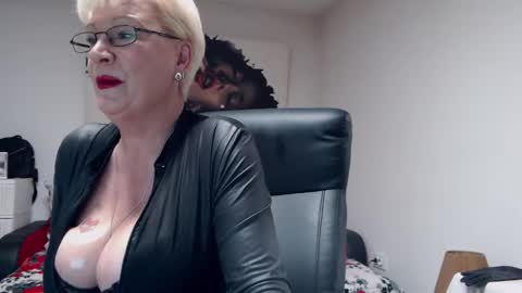 Snapshot of laylamadisonx chatting on January 25, 12:59 am Layla online show from January 25, 12:59 am