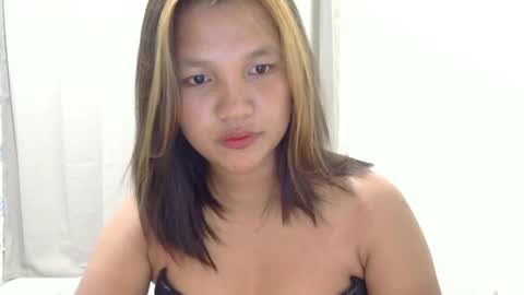 Snapshot of laylanimfa chatting on May 29, 12:14 pm Nimfa online show from May 29, 12:14 pm
