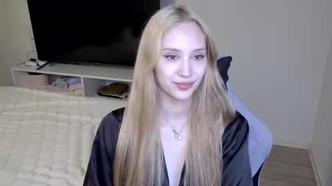 LaylaPretty001 online show from May 11, 4:51 am