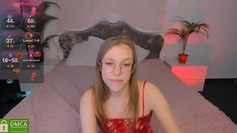 layriantavee online show from January 7, 1:35 pm