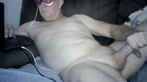 Snapshot of laytonbonner chatting on January 9, 7:00 am laytonbonner online show from January 9, 7:00 am