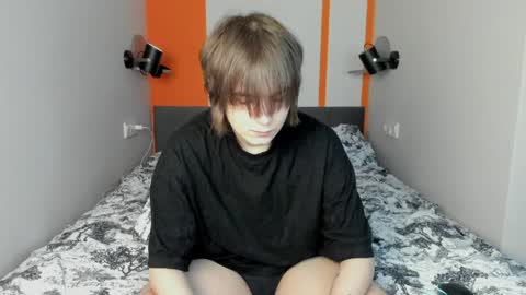 Alex online show from April 4, 4:33 am