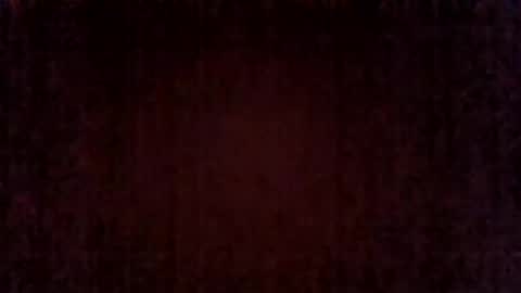 Snapshot of le1045 chatting on May 7, 12:05 am le1045 online show from May 7, 12:05 am