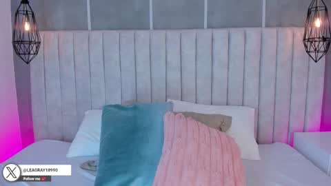    online show from November 18, 6:45 pm