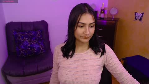 Snapshot of leah_666 chatting on February 4, 1:59 pm leah 666 online show from February 4, 1:59 pm
