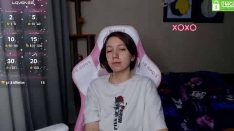 Leah  Gotty online show from December 3, 3:22 pm