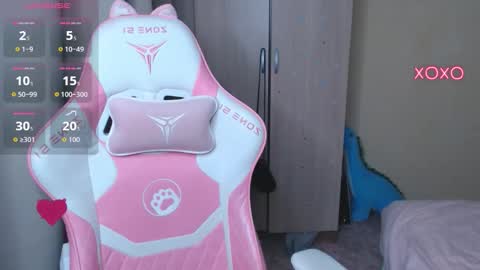 Leah  Gotty online show from November 26, 2:23 am