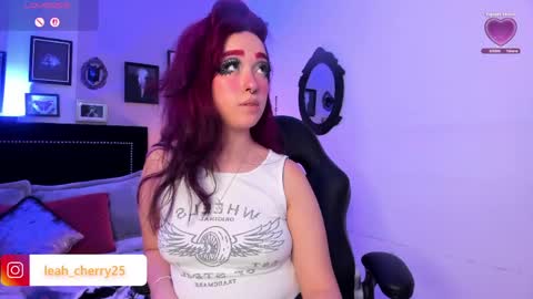 Leah online show from May 22, 9:53 pm