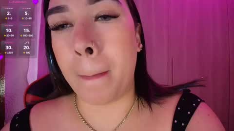 leah online show from November 10, 8:13 am