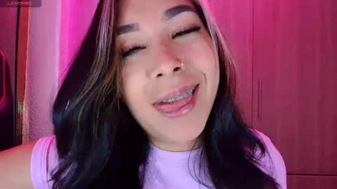 leah online show from March 19, 8:29 am