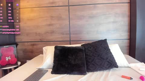 Hey Im Lea online show from January 3, 4:16 pm