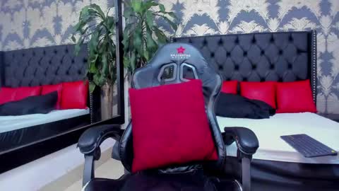 Lean online show from April 16, 3:46 pm