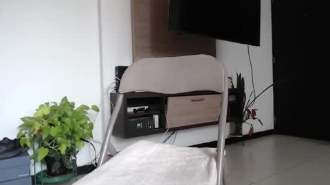 Snapshot of leandrocamil chatting on March 30, 1:12 pm Leandro online show from March 30, 1:12 pm