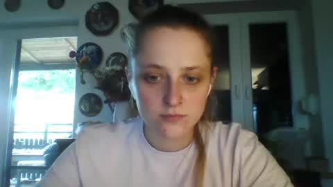 Lea online show from June 30, 4:41 pm