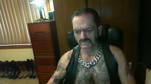 leathergreaser online show from December 14, 8:23 am