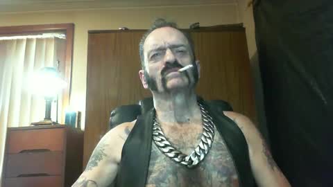 leathergreaser online show from December 16, 10:45 pm