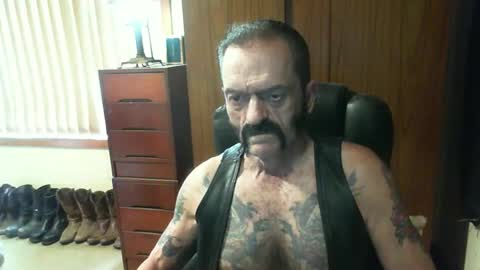 leathergreaser online show from January 2, 4:52 am