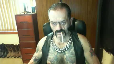 leathergreaser online show from January 4, 7:55 pm