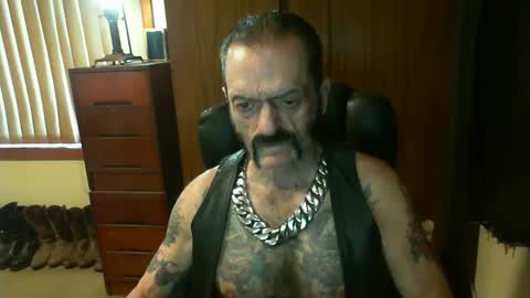 leathergreaser online show from January 4, 10:55 pm