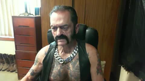 leathergreaser online show from January 13, 12:09 am