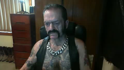 leathergreaser online show from January 14, 8:26 pm