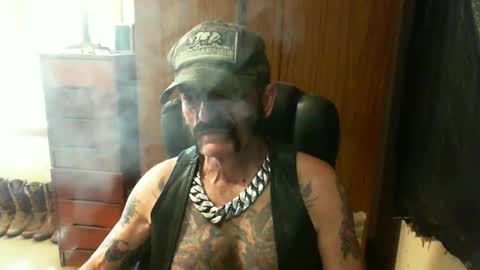 leathergreaser online show from January 19, 4:54 am