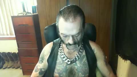 leathergreaser online show from February 2, 10:28 pm