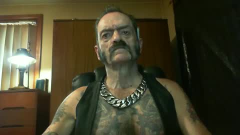 leathergreaser online show from February 16, 11:16 pm