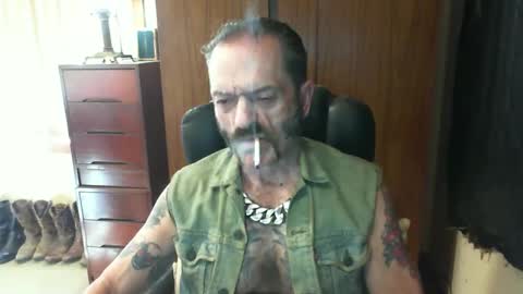 leathergreaser online show from February 24, 5:33 am