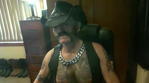 leathergreaser online show from September 18, 12:45 am