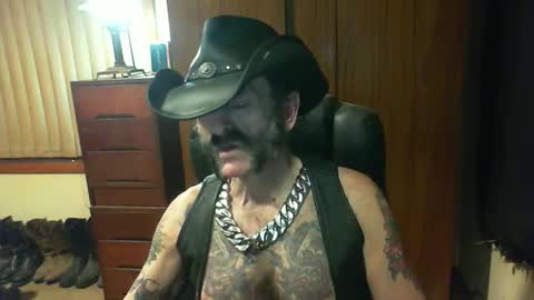 leathergreaser online show from September 28, 8:42 am