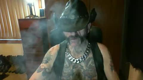 leathergreaser online show from October 19, 7:25 pm