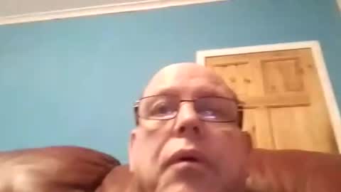 leatherpants68 online show from November 11, 5:46 pm