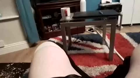 Snapshot of leatherpants68 chatting on May 1, 10:47 pm leatherpants68 online show from May 1, 10:47 pm