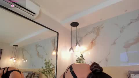    online show from November 4, 11:04 pm