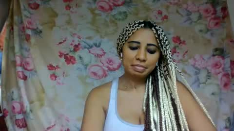 Snapshot of leatianaa chatting on June 5, 8:36 pm leatianaa online show from June 5, 8:36 pm