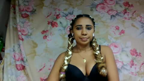 Snapshot of leatianaa chatting on June 17, 1:12 pm leatianaa online show from June 17, 1:12 pm