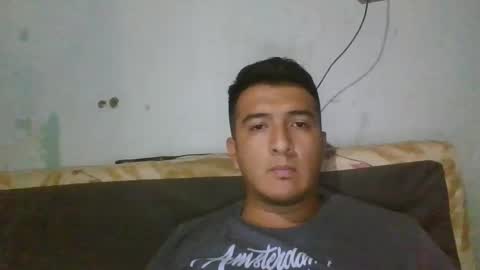 leche_dura122 online show from January 19, 1:43 am