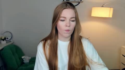 Lilly online show from November 27, 8:55 pm